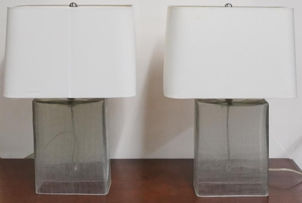 PAIR OF CONTEMPORARY TEXTURED GLASS