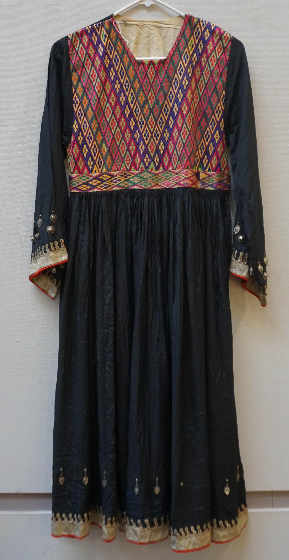 AFGHAN EMBROIDERED DRESSAfghan 3b22fd