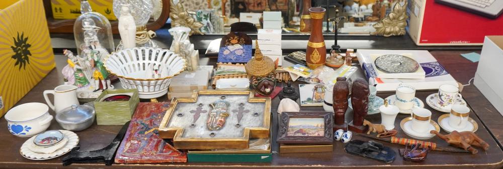 GROUP OF ASSORTED PORCELAIN, WOOD