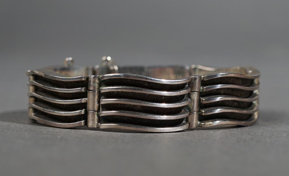 BAHE STERLING SILVER BRACELET 2 15 3b2404