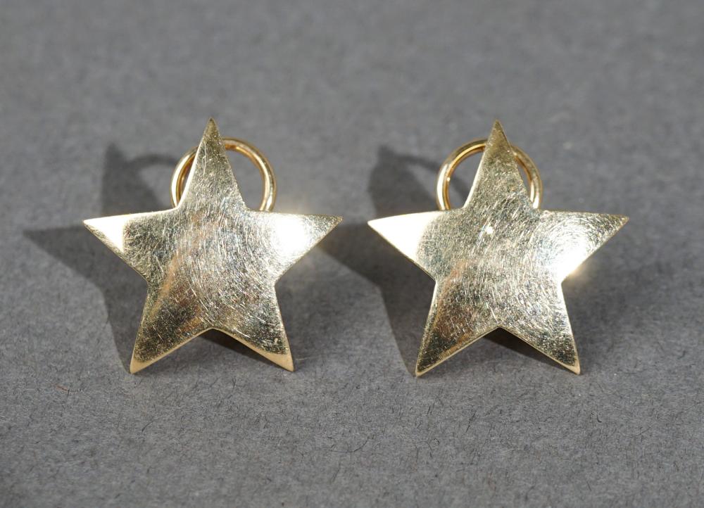 PAIR OF 14 KARAT YELLOW GOLD STAR  3b246d