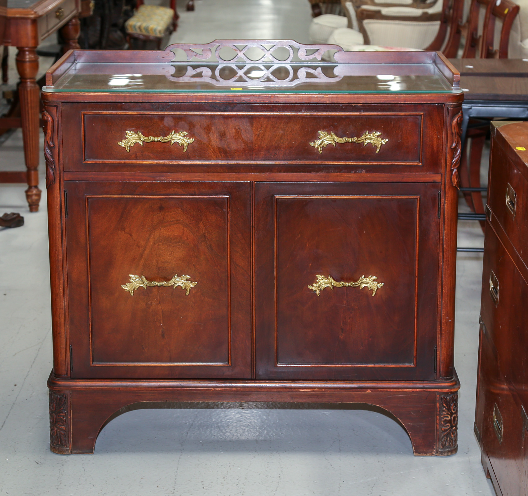 CHIPPENDALE REVIVAL MAHOGANY CABINET