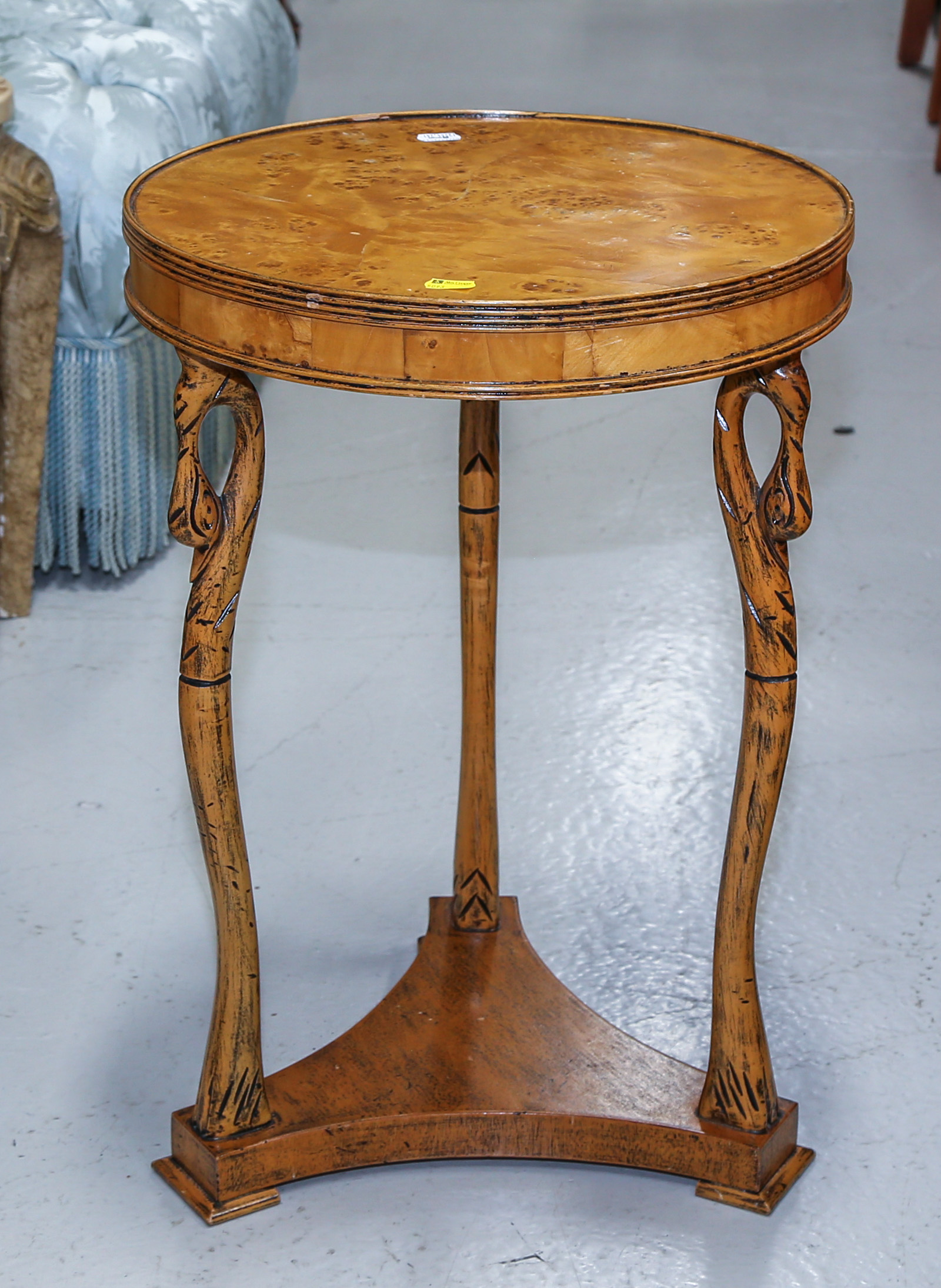 ITALIAN LAMP TABLE WITH BURL MAPLE