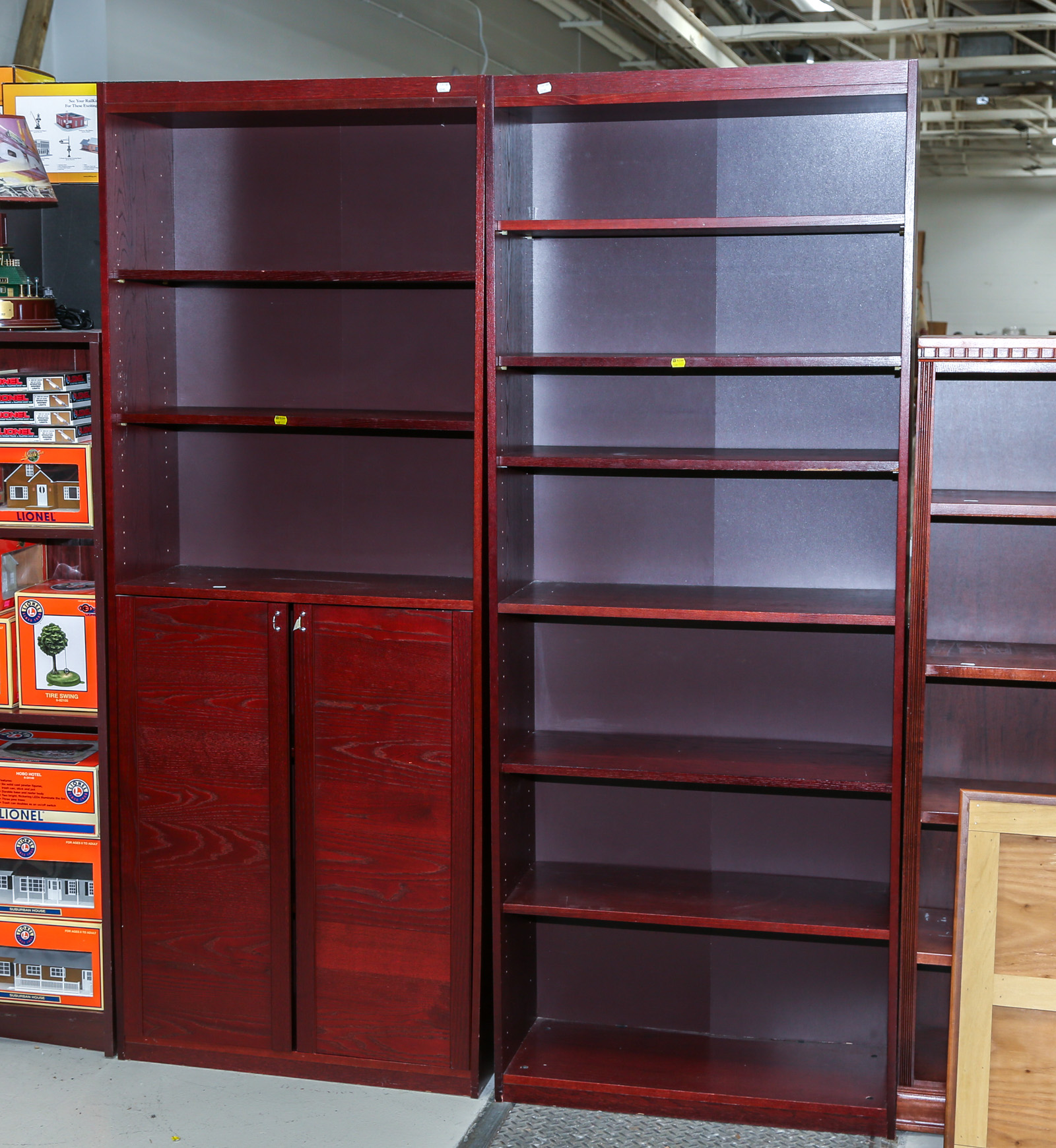 TWO RED FINISHED OAK GRAIN BOOKCASES 3b24f8