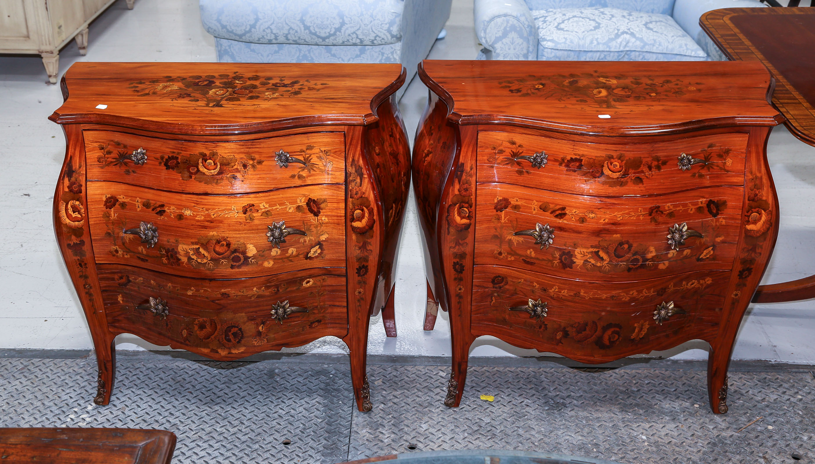 A PAIR OF LOUIS XV STYLE BOMBE 3b250a