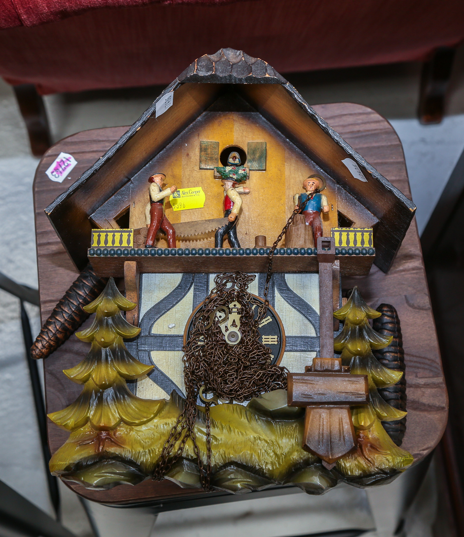 ANIMATED BLACK FOREST CUCKOO CLOCK