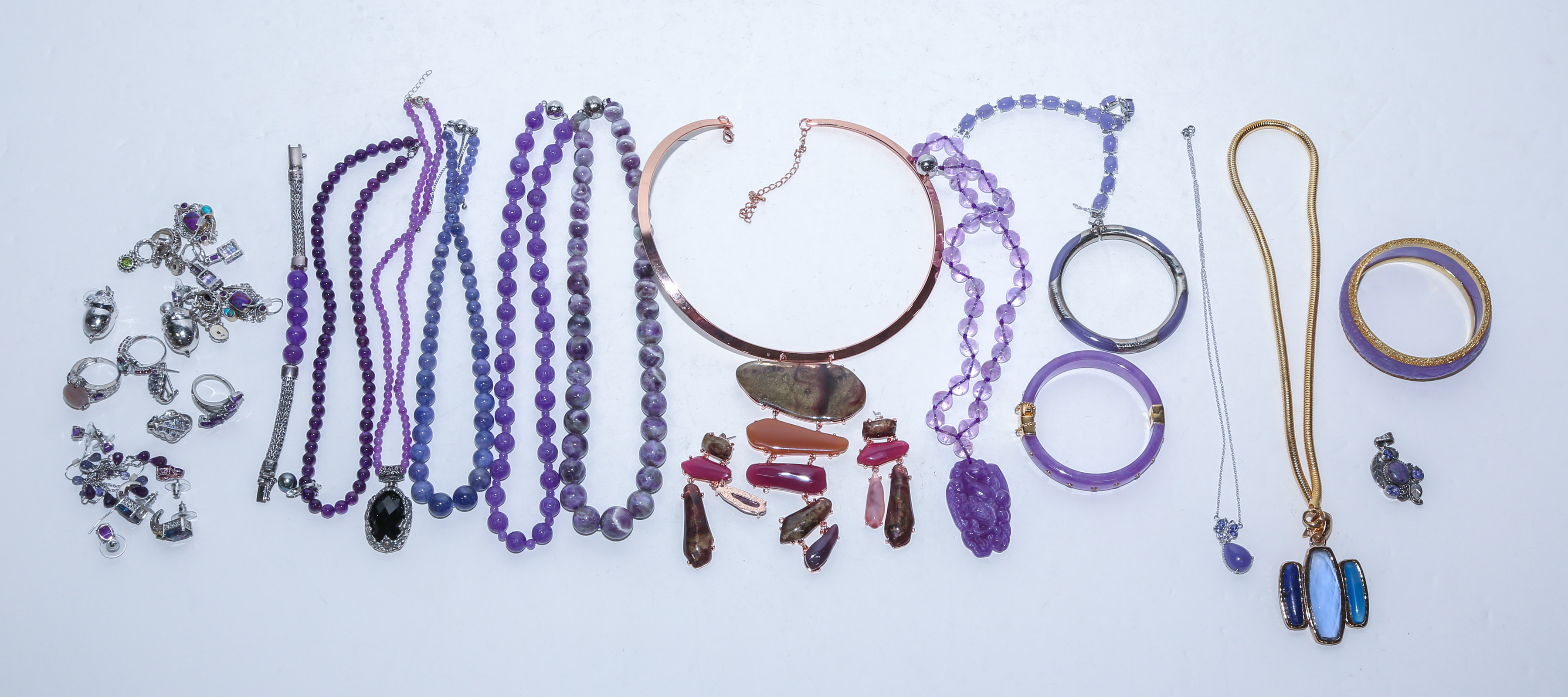 A COLLECTION OF PURPLE STERLING 3b263f