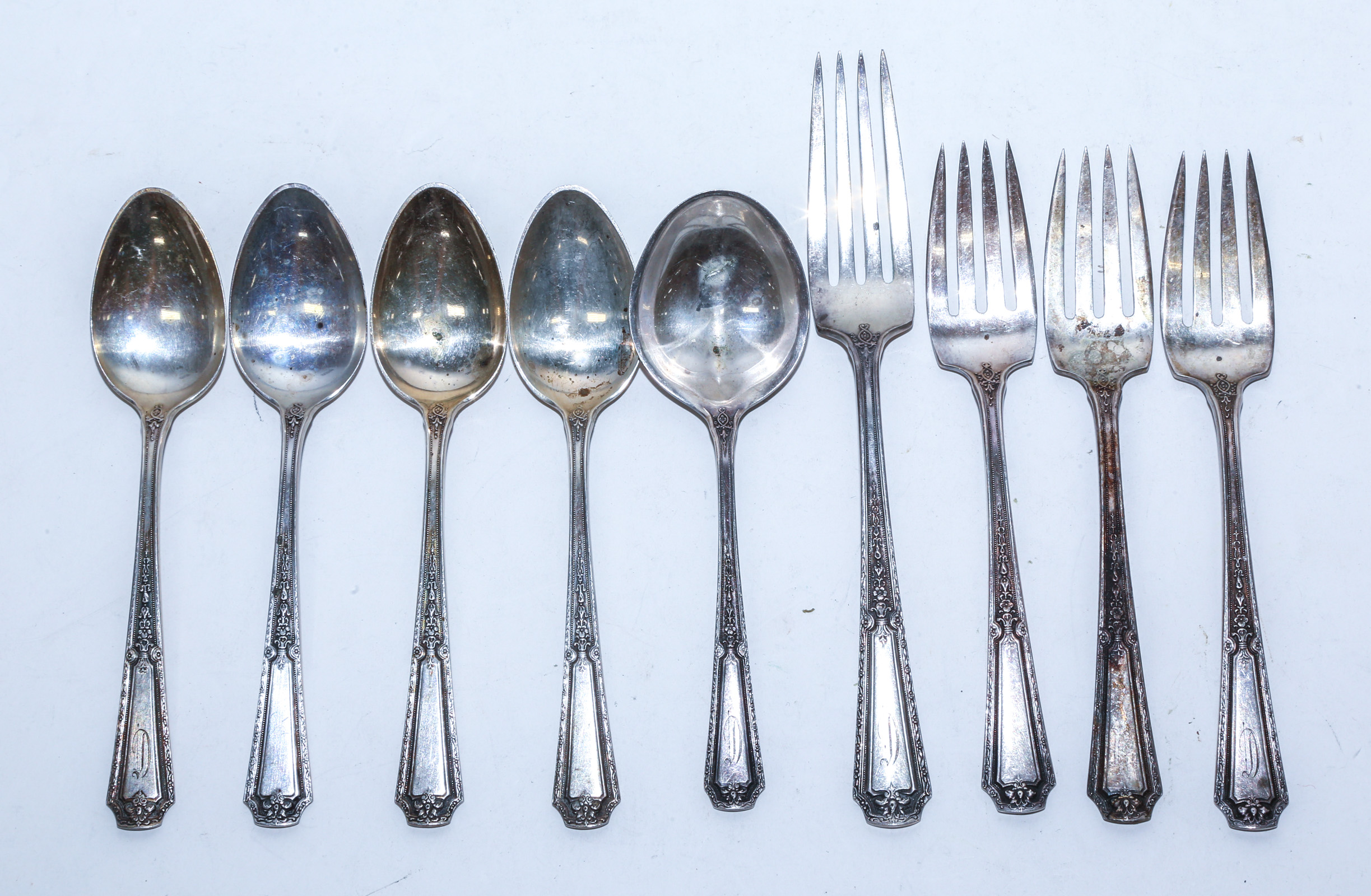 NINE PIECES OF TOWLE STERLING LOUIS 3b266a