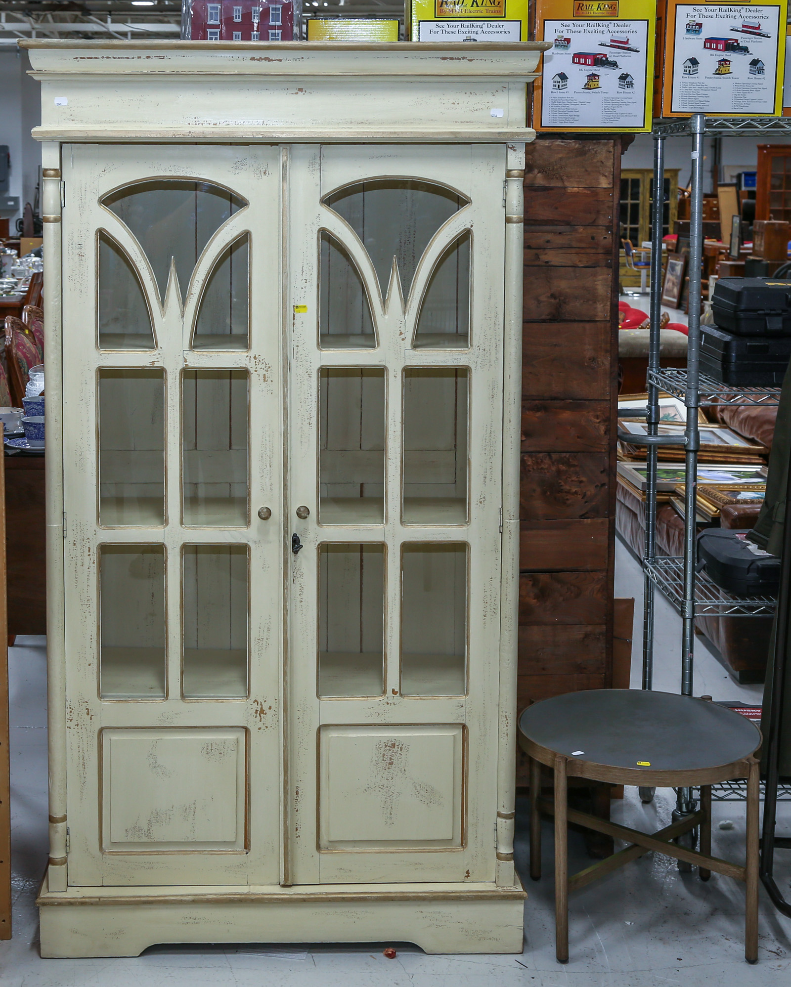 FRENCH PROVINCIAL STYLE CHINA CUPBOARD;