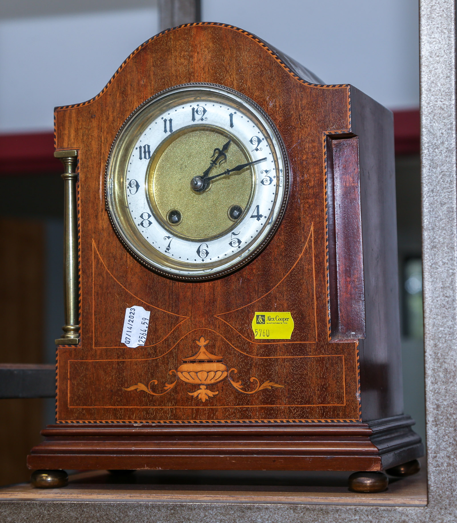 FRENCH WOOD CASED MANTLE CLOCK