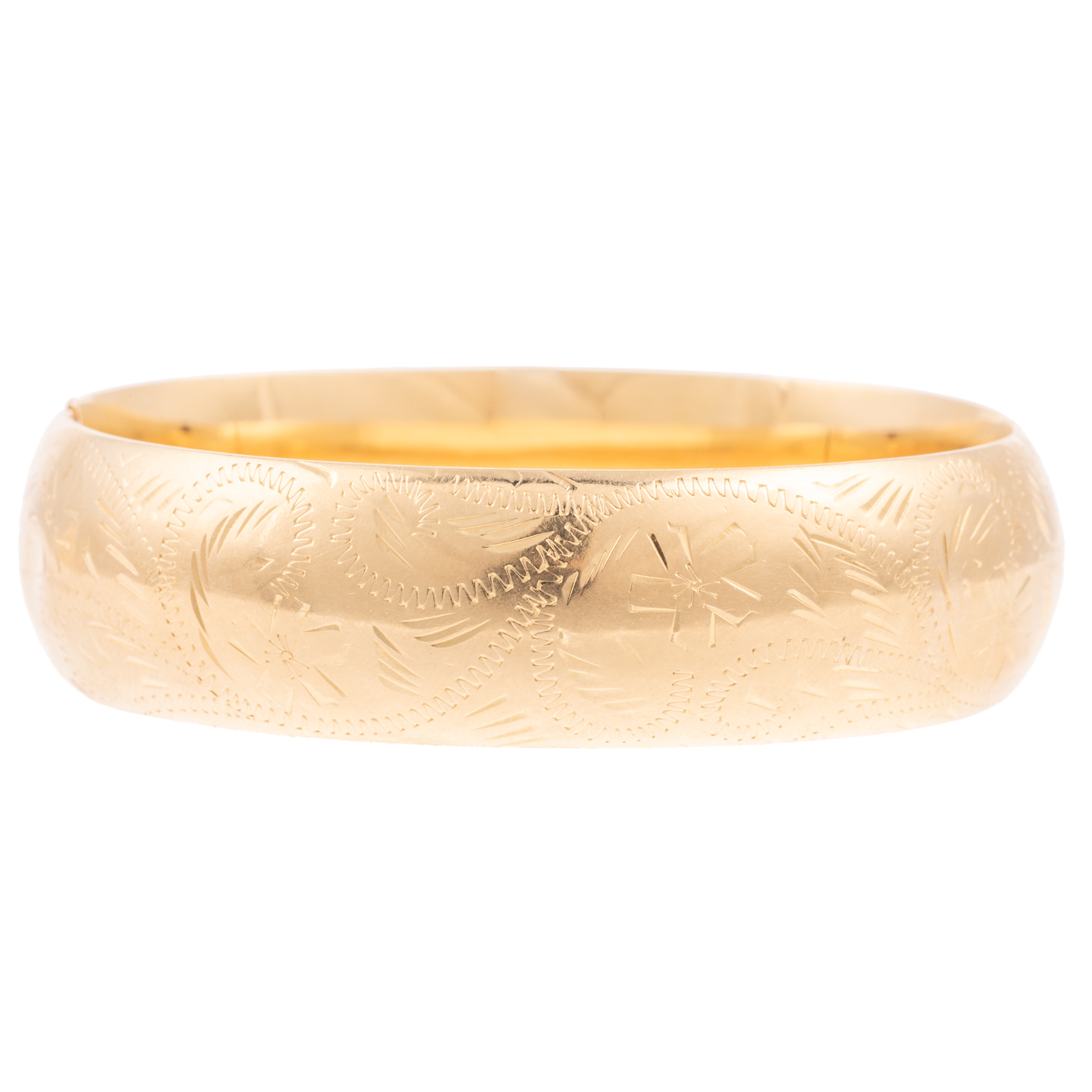 A CLASSIC WIDE BANGLE BRACELET IN 14K