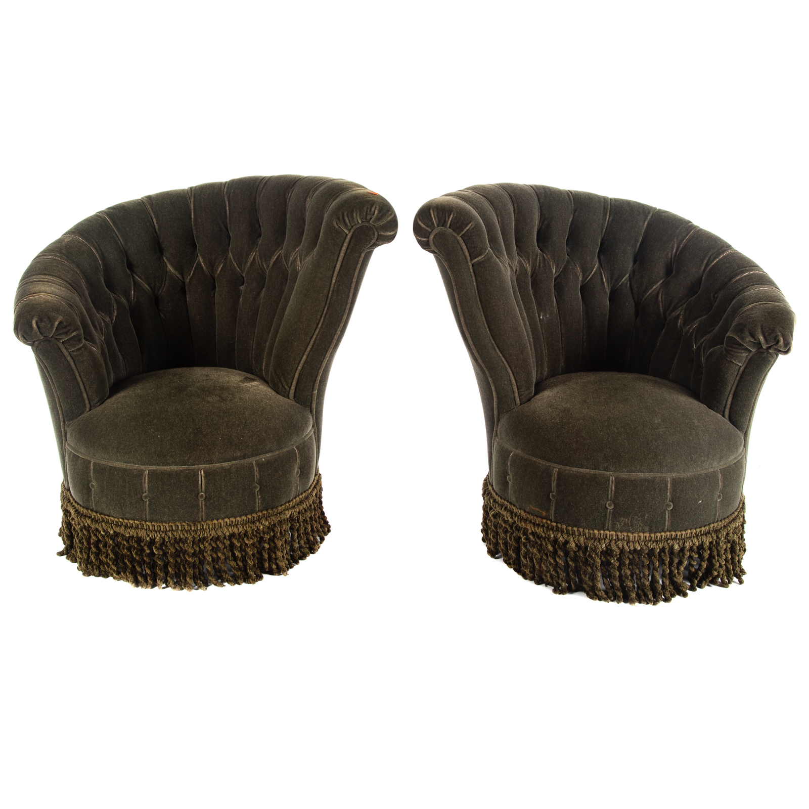A PAIR OF TUFTED UPHOLSTERED CHAIRS 3b28cf