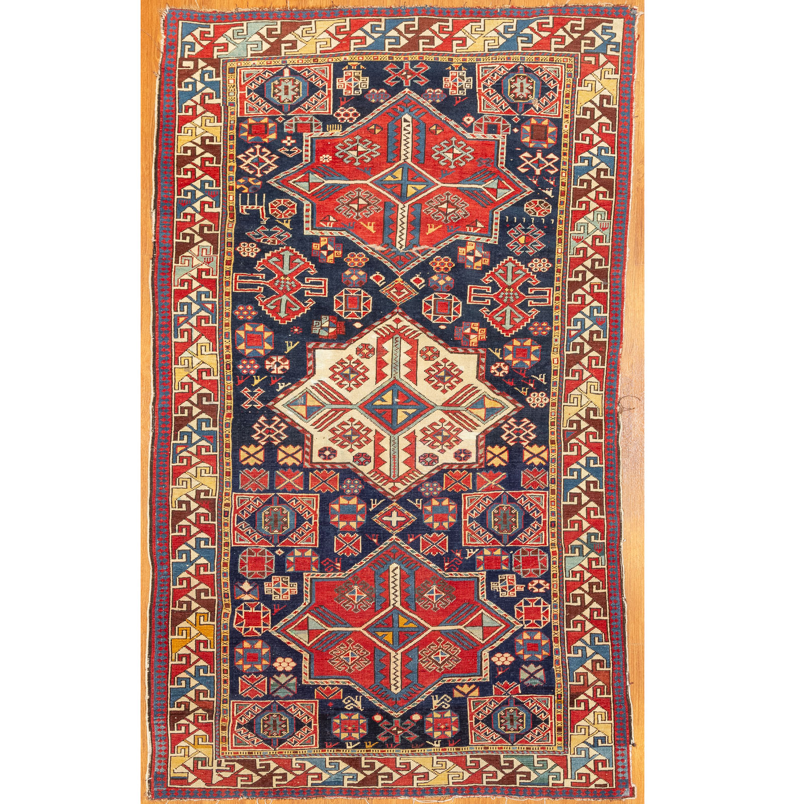 ANTIQUE SHIRVAN RUG CAUCASUS  3b29e6