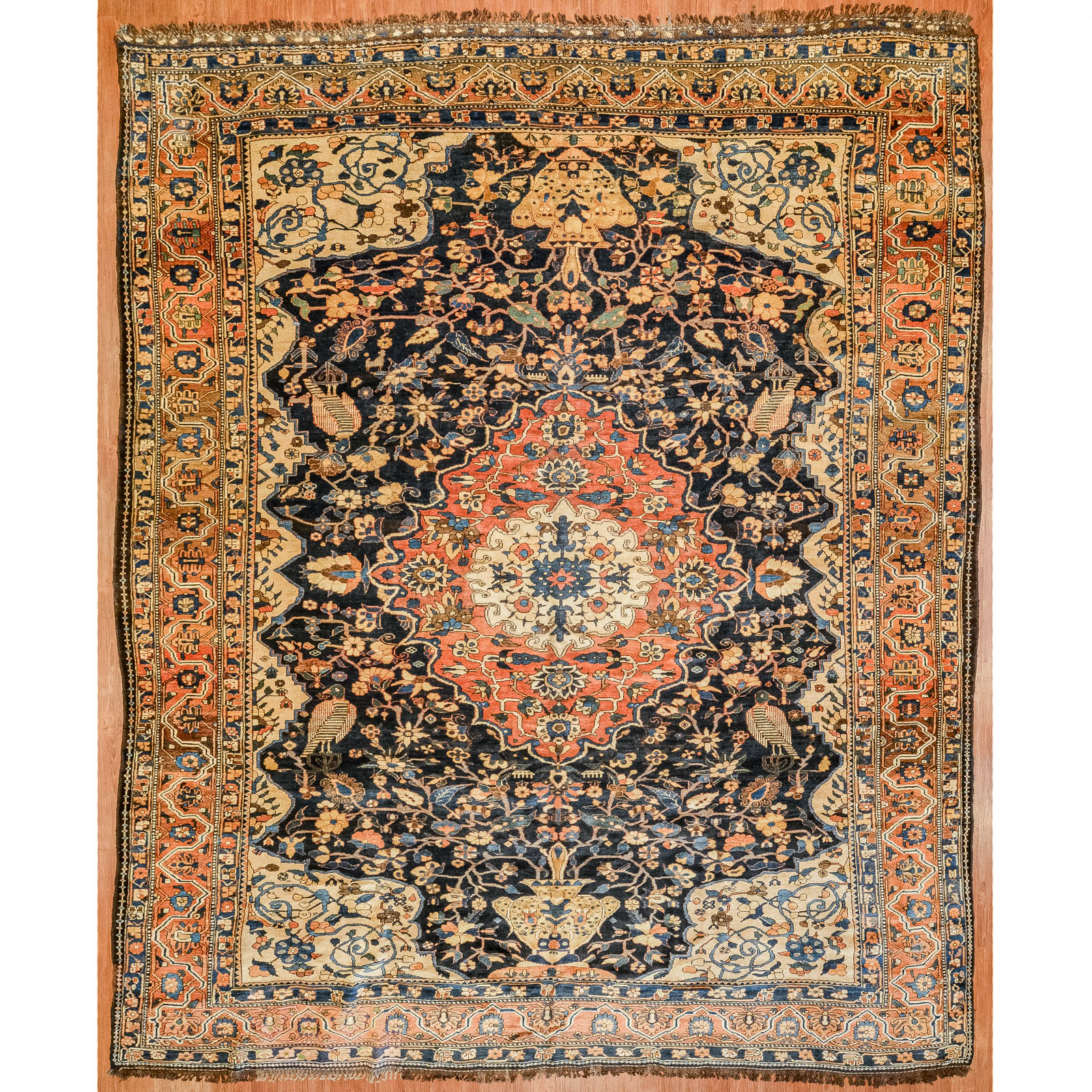 ANTIQUE BAHKTIARI CARPET PERSIA  3b2a29