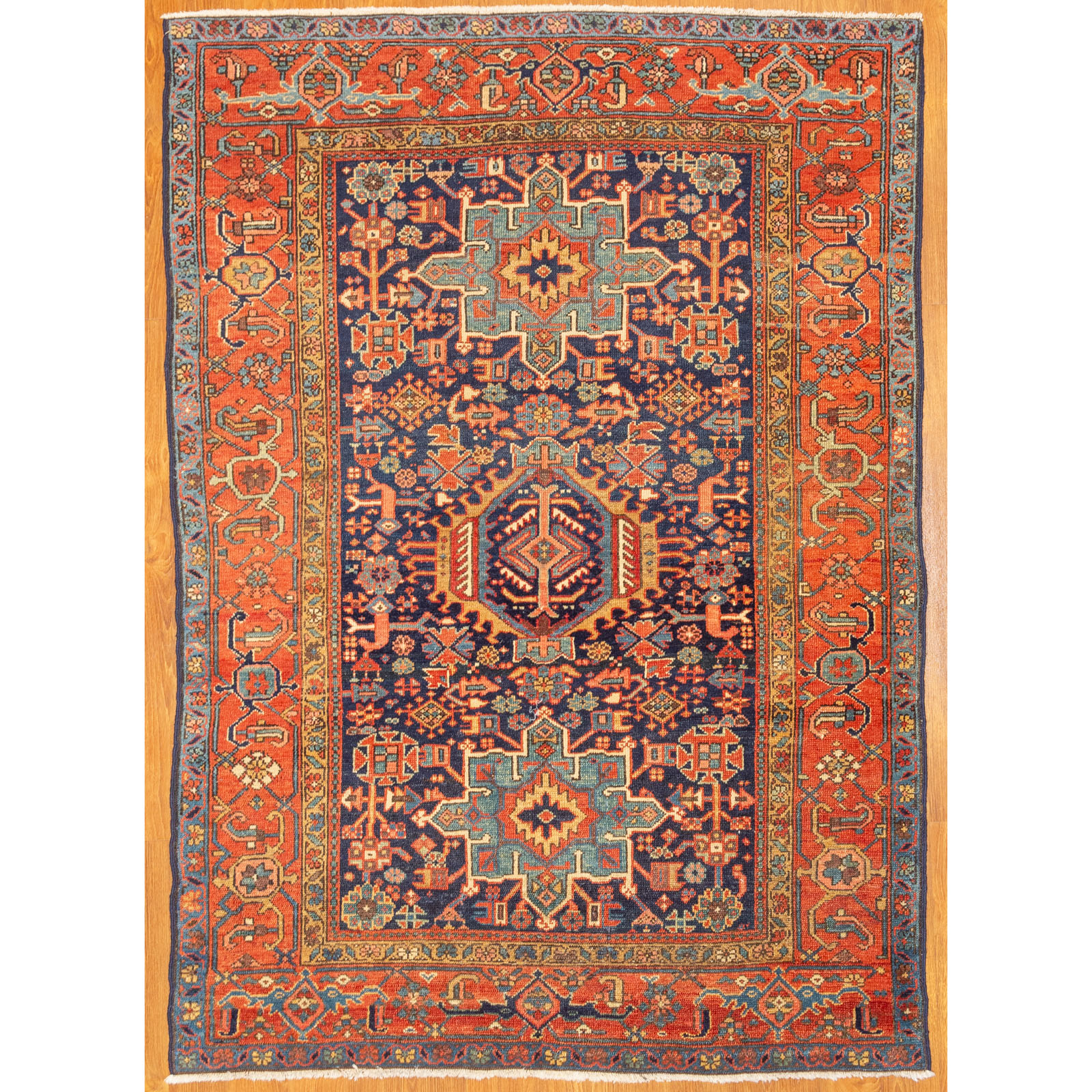 SEMI ANTIQUE KARAJA RUG PERSIA  3b2a3e