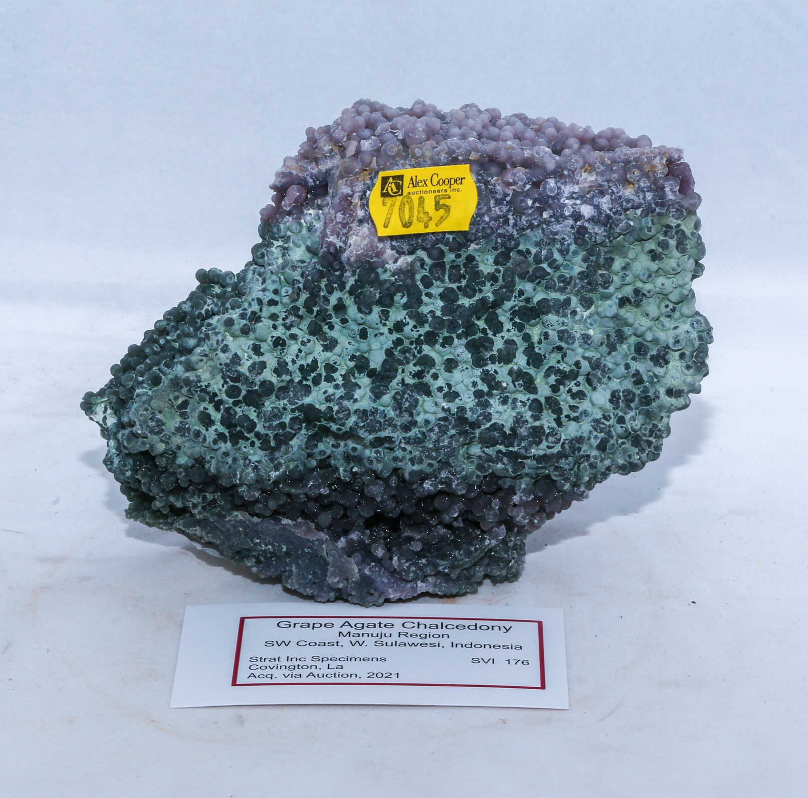 GRAPE AGATE CHALCEDONY MINERAL