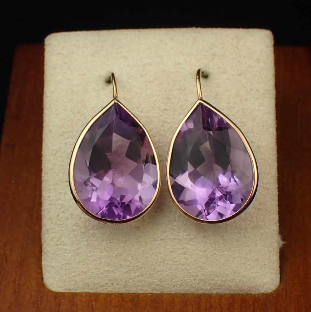 AMETHYST AND FOURTEEN KARAT GOLD