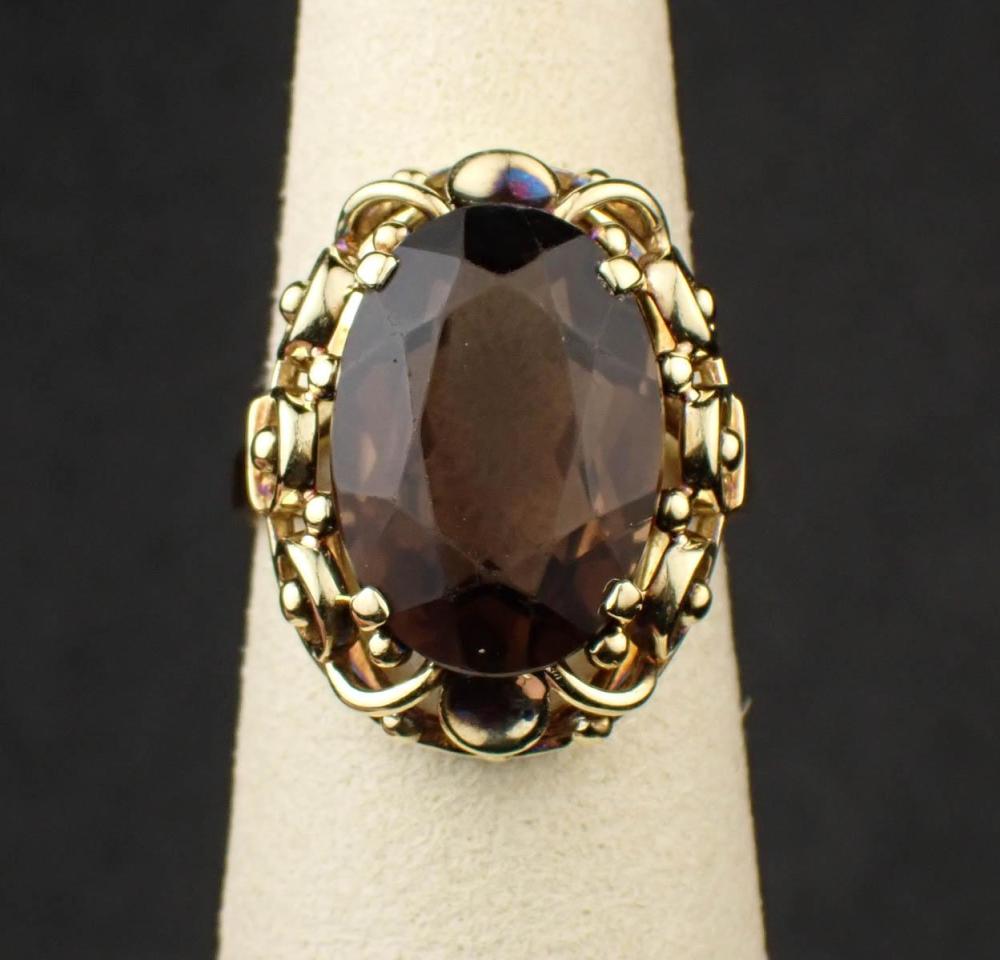 SMOKY QUARTZ AND FOURTEEN KARAT GOLD