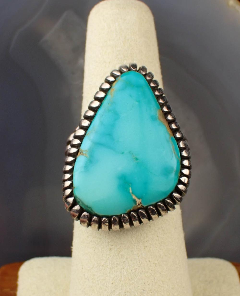 NAVAJO TURQUOISE AND STERLING SILVER 3b2dea