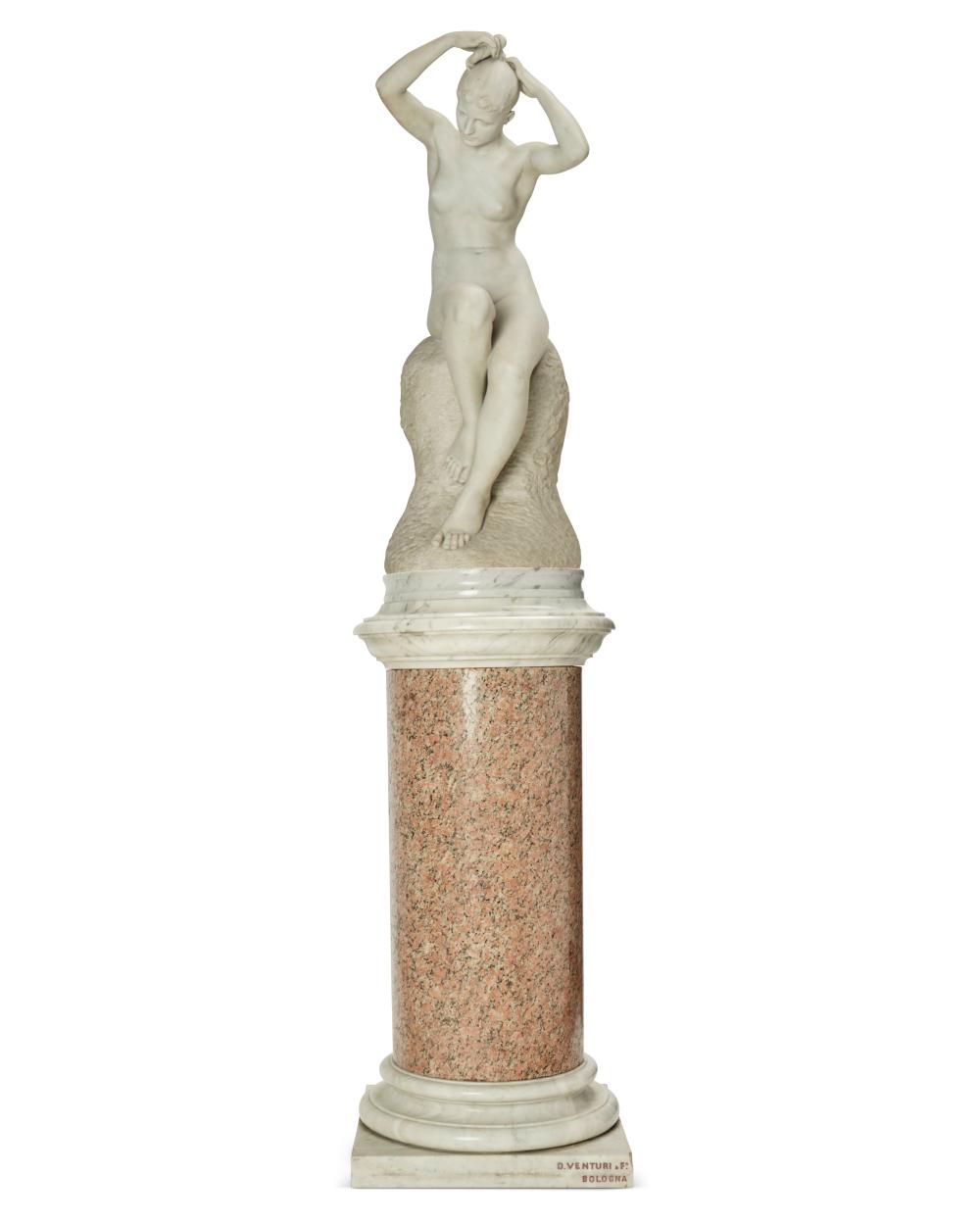 A MARBLE SCULPTURE OF NUDE WOMANA