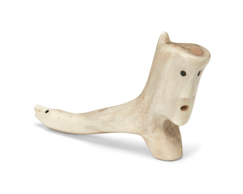 AN INUIT CARVED ANTLERAn Inuit 3b2ee1