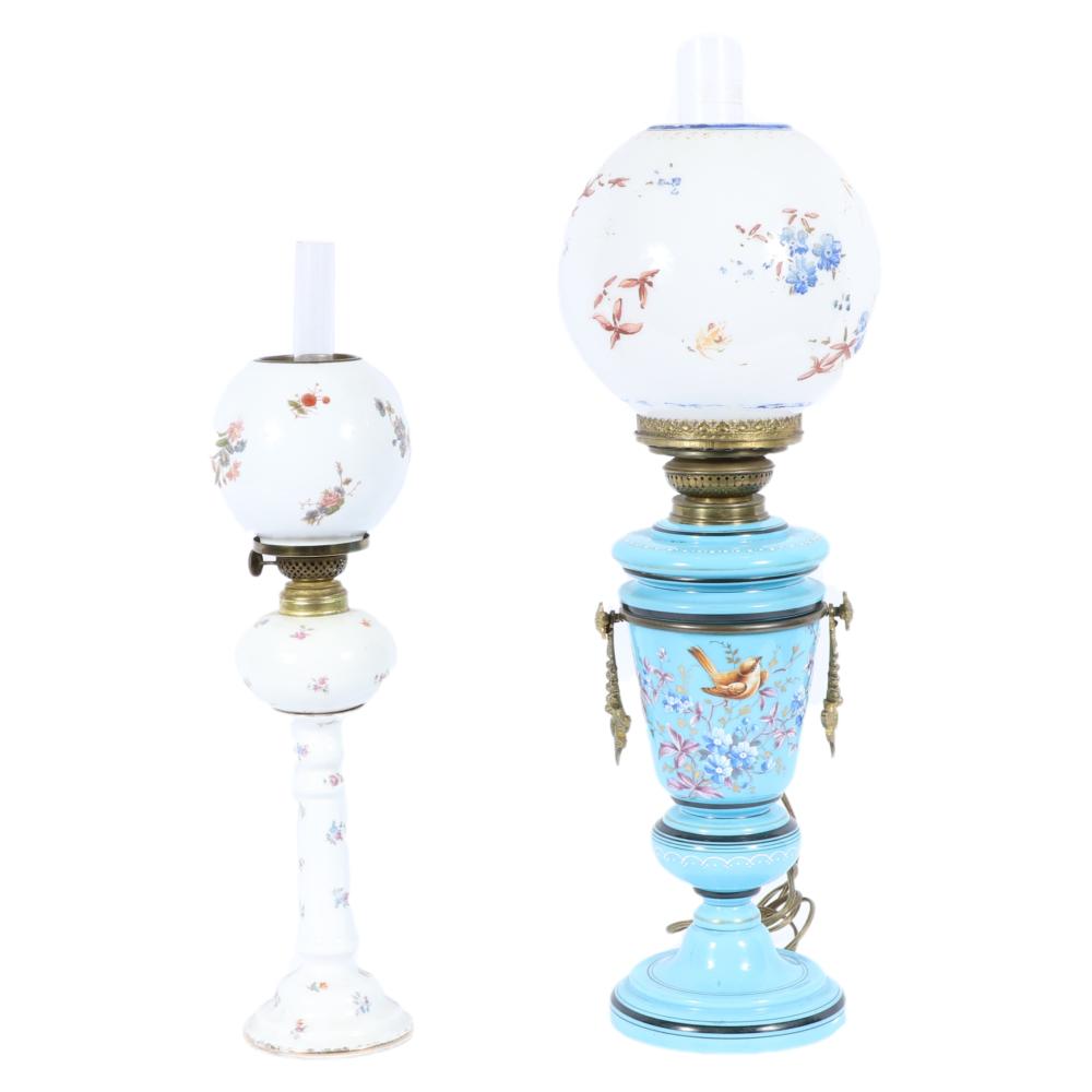 PAIR OF ANTIQUE VICTORIAN OIL LAMPS;