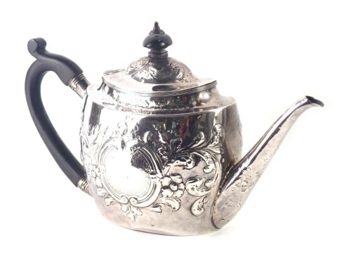 A George III silver teapot with 3b0e5b