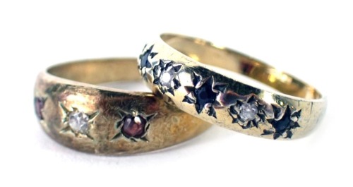 Two dress rings comprising a 9ct 3b0e61