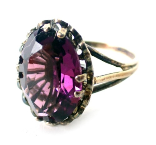 An amethyst dress ring set with 3b0e62