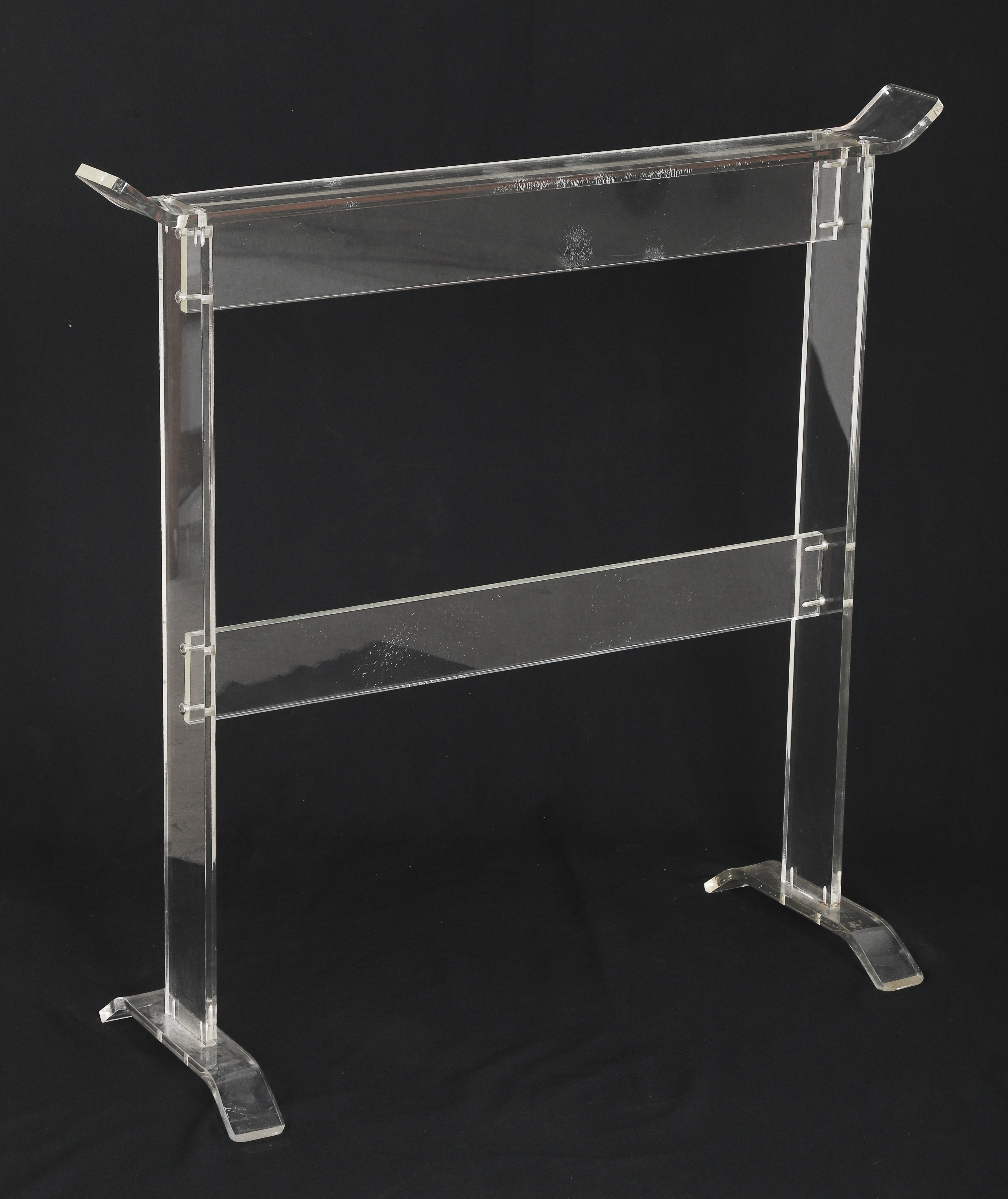 Lucite hanging towel rack 35 h 3b0eb4