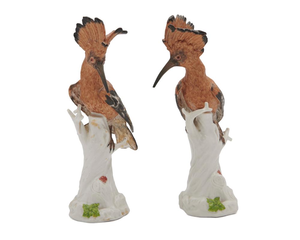 PAIR OF CONTINENTAL PORCELAIN HOOPOE