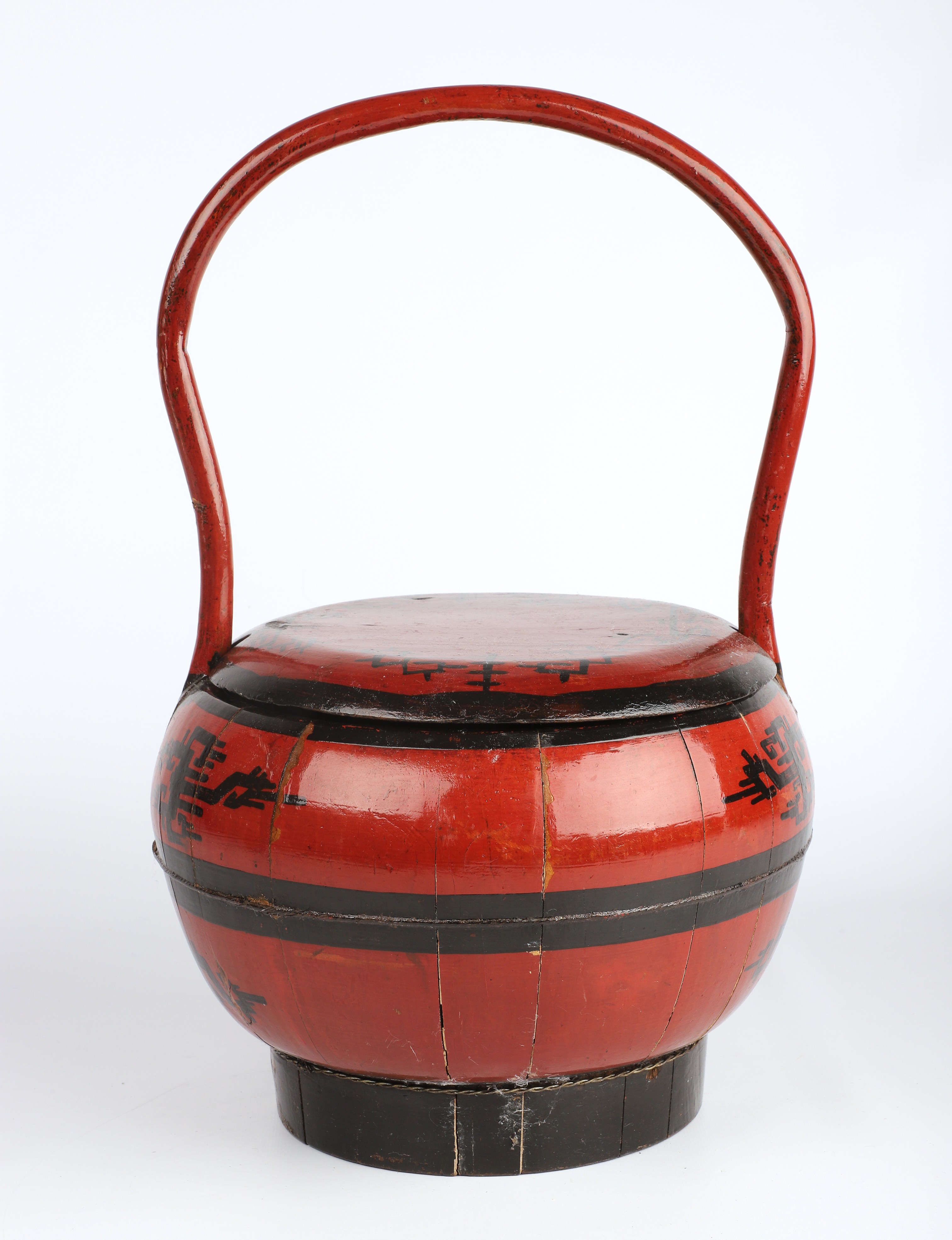 Chinese lacquer covered basket  3b1458