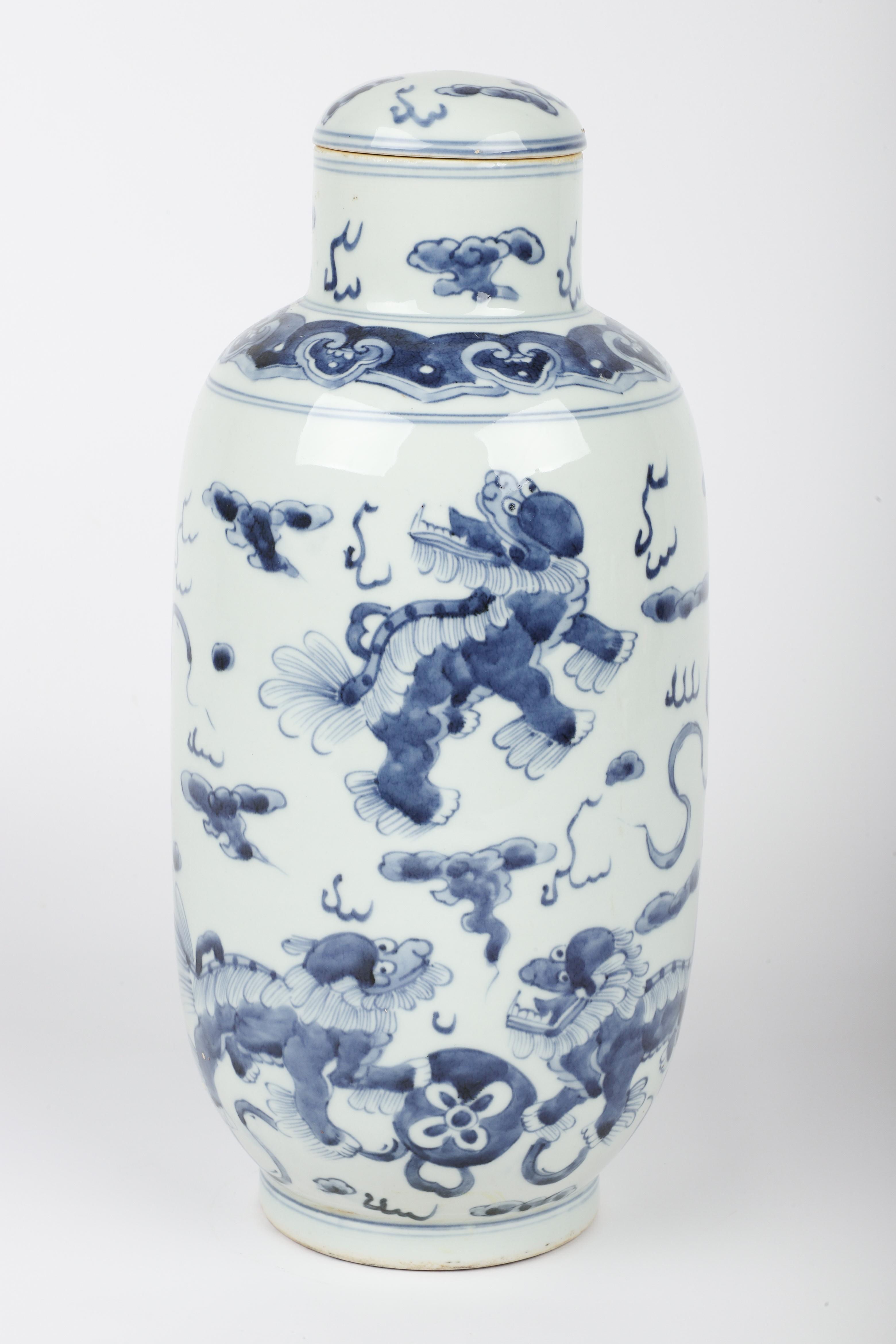 Large Chinese blue & white porcelain