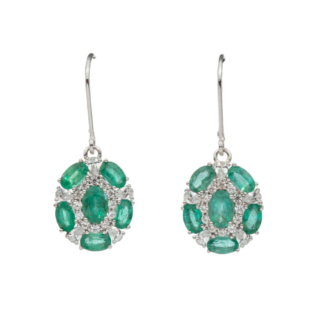 PAIR OF STERLING SILVER EMERALD 3b16a0