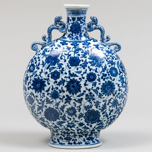 CHINESE BLUE AND WHITE PORCELAIN 3b197e