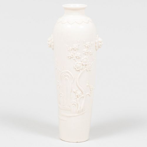 CHINESE WHITE GLAZED PORCELAIN