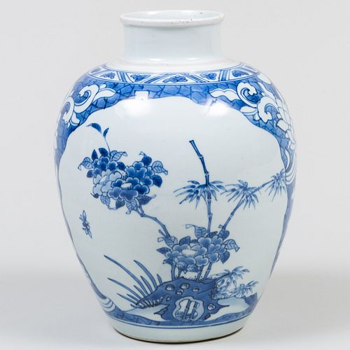 CHINESE BLUE AND WHITE PORCELAIN 3b19e5