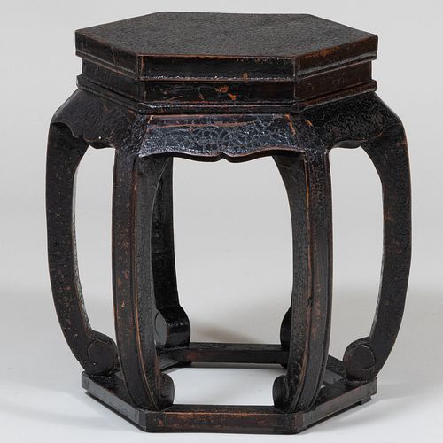 CHINESE BLACK PAINTED OCTAGONAL 3b1bc7