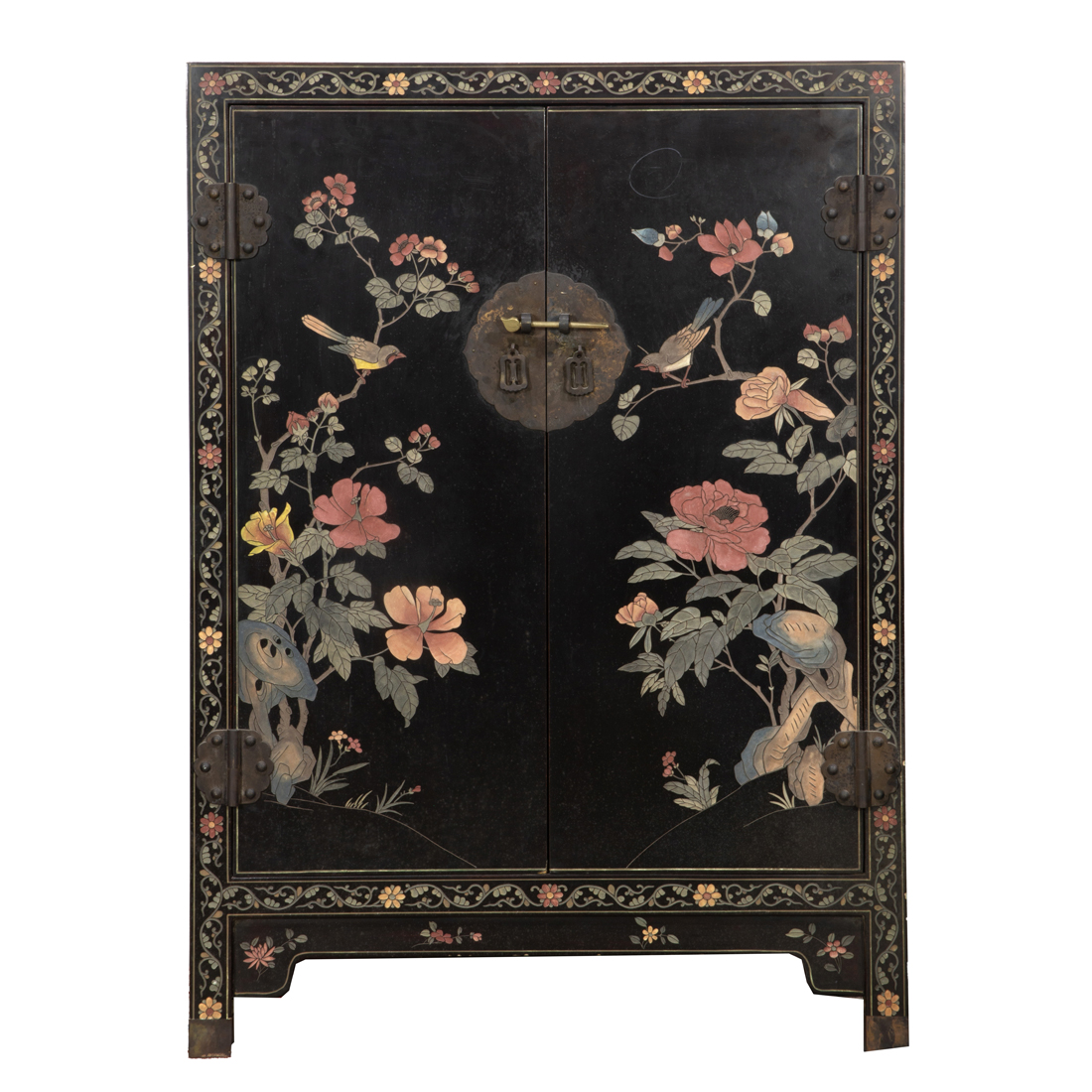 CHINESE LACQUERED CABINET Chinese 3b43e0