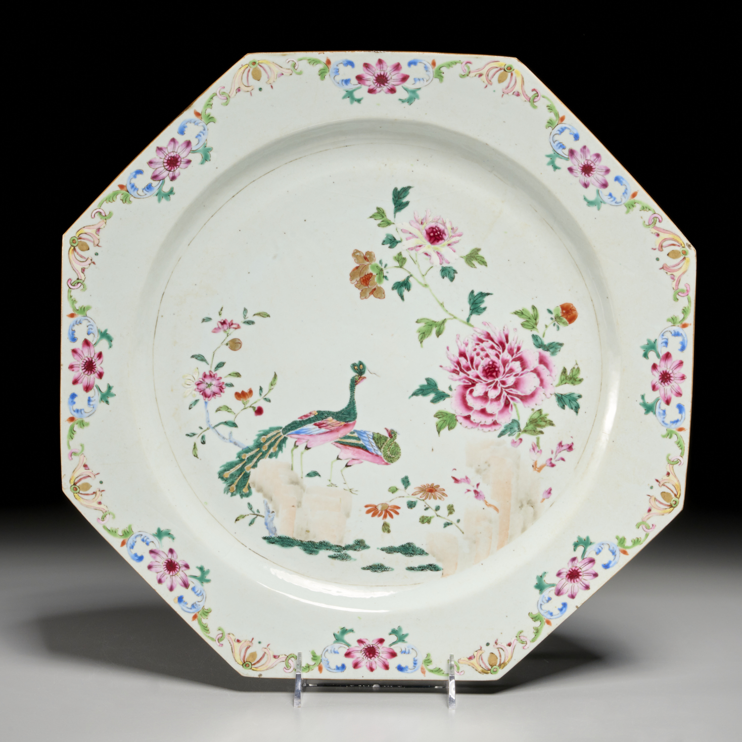 CHINESE FAMILLE ROSE OCTAGONAL