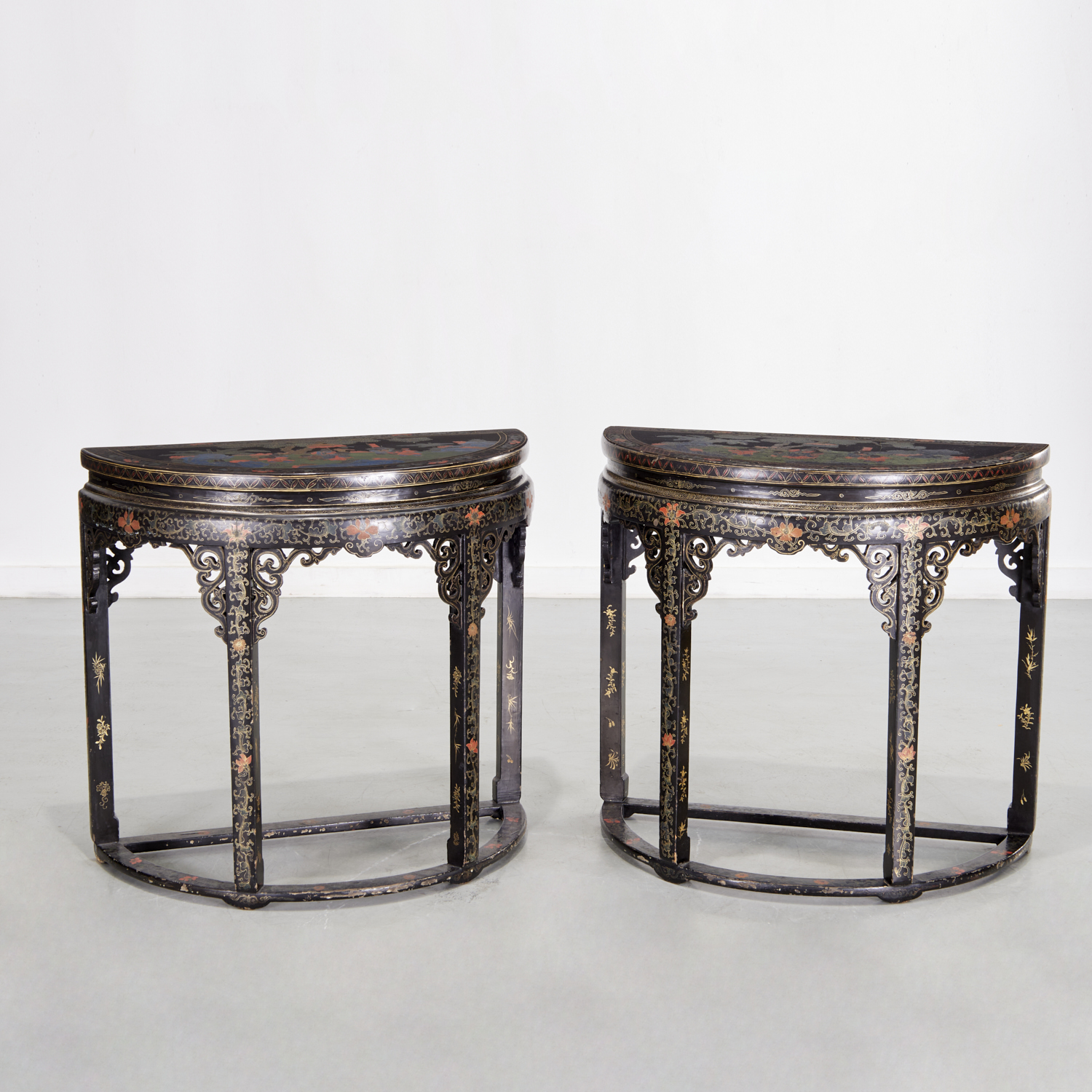 PAIR CHINESE EXPORT LACQUER DEMILUNE