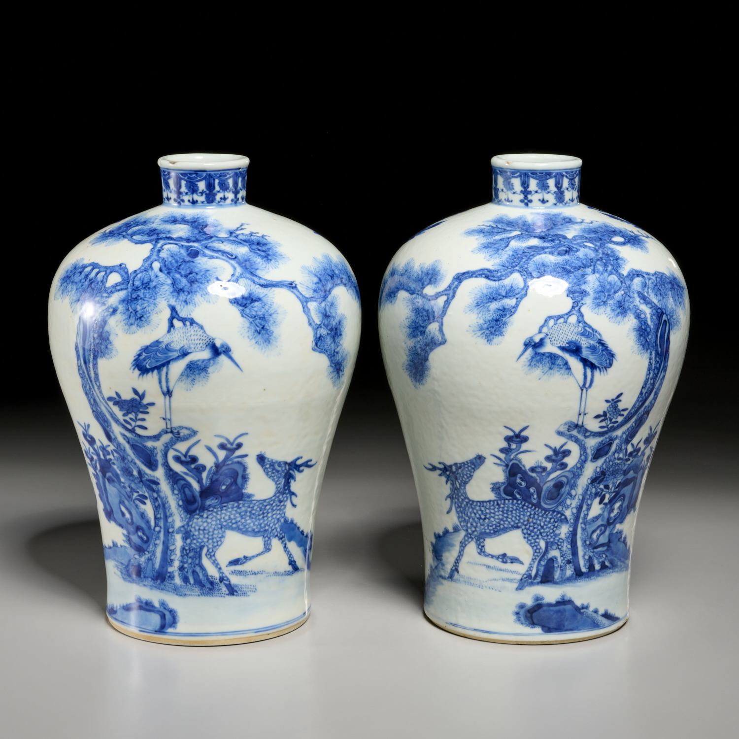 PAIR CHINESE BLUE WHITE MEIPING 3b4628