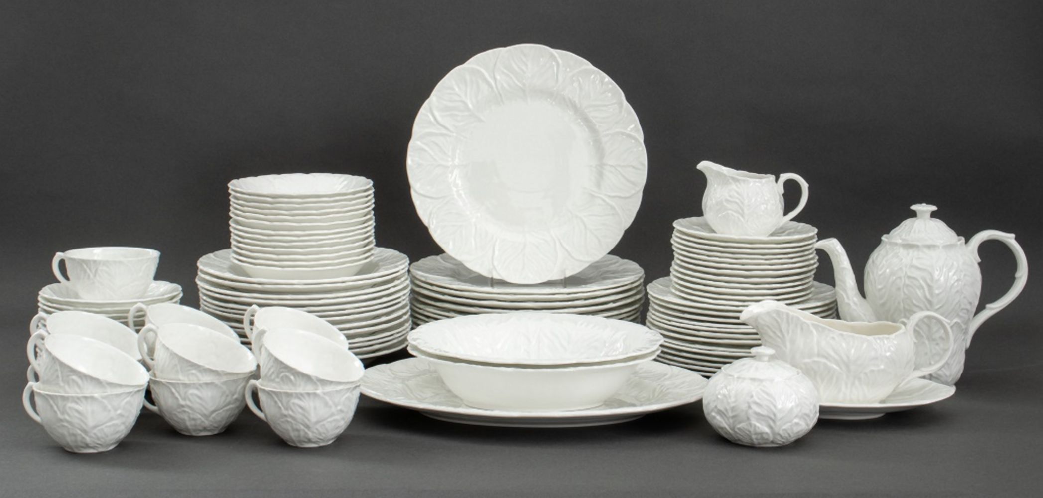 COALPORT BONE CHINA COUNTRY WARE DINNER