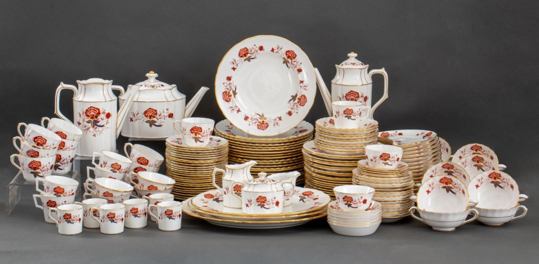 ROYAL CROWN DERBY BONE CHINA BALI DINNER