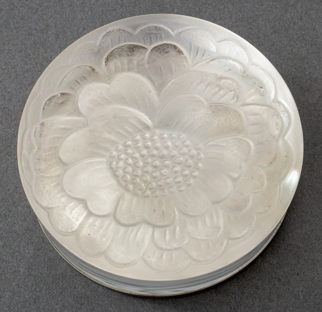 LALIQUE MARGUERITE GLASS PAPERWEIGHT