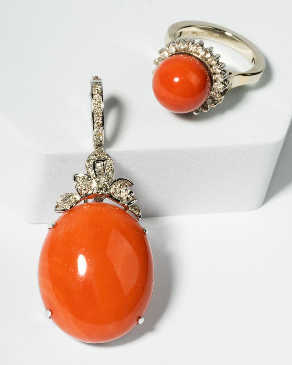 WHITE GOLD CORAL AND DIAMOND 3b4fa5