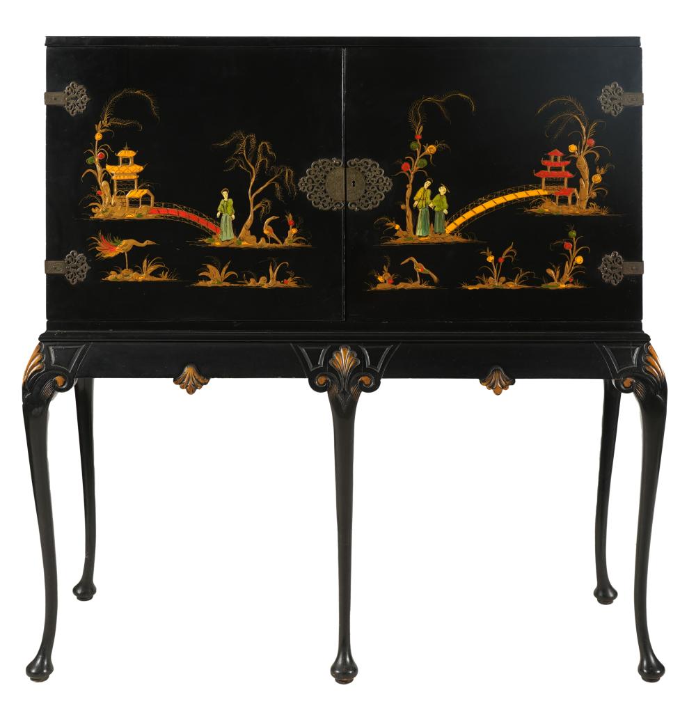 CHINOISERIE BLACK LACQUERED CABINETChinoiserie 3b4fc9