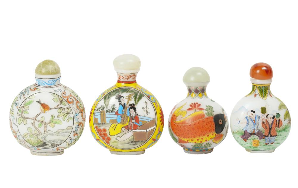 FOUR CHINESE SNUFF BOTTLESFour 3b5000