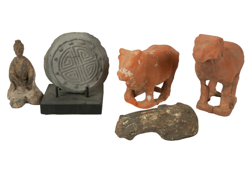 GROUP OF CHINESE CLAY FIGURESGroup 3b5054