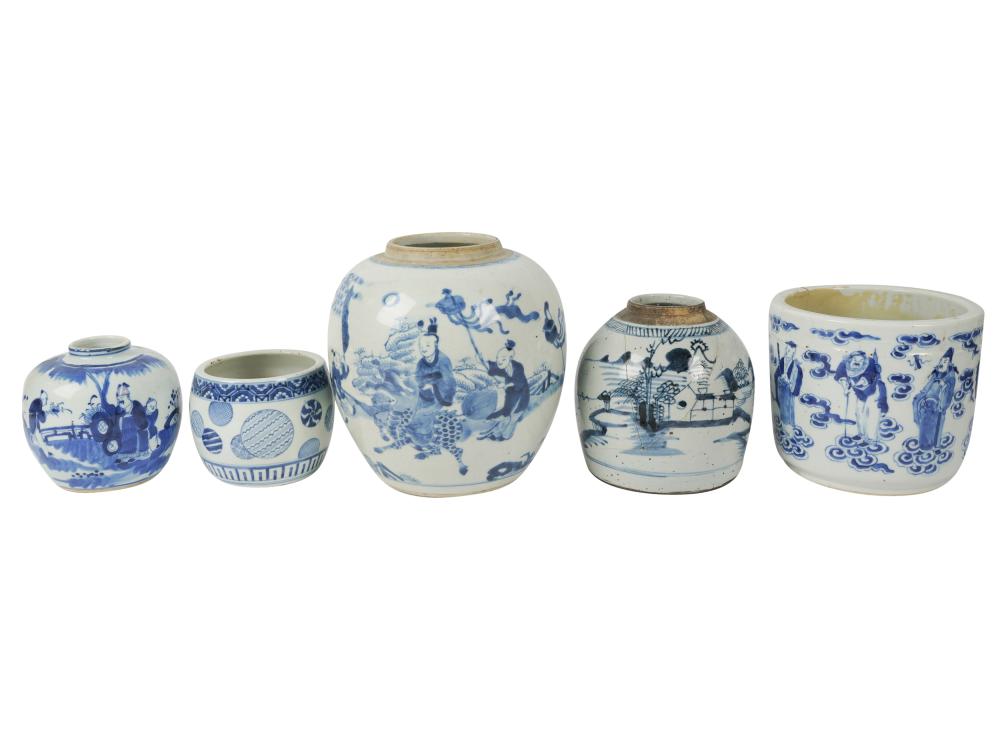 COLLECTION OF BLUE AND WHITE PORCELAINCollection 3b507e